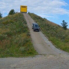 Offroad-Training mit gestellten Fahrzeugen